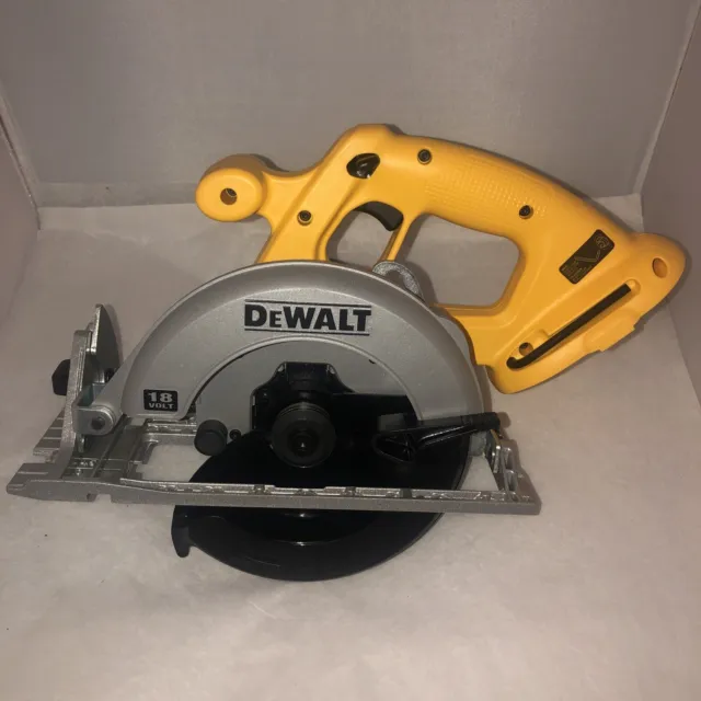 DeWalt DC390 18V Volt Cordless 6-1/2" (165mm) CIRCULAR SAW Bare Tool, Blade New