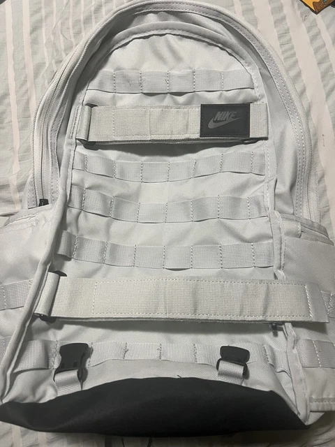 Nike SB Skateboarding RPM Backpack GREY Used