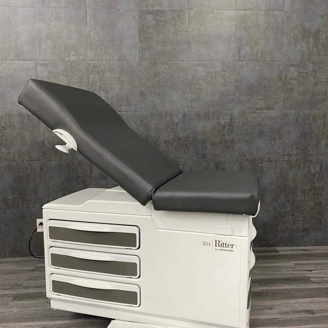 Ritter 204 Manual Exam Table
