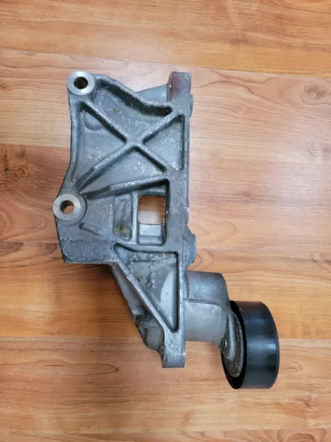 2015 2016 2017 2018 2019 Subaru Outback Engine Alternator Mount Bracket 2.5L