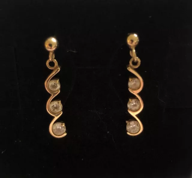 9ct Gold Delicate Drop Earrings