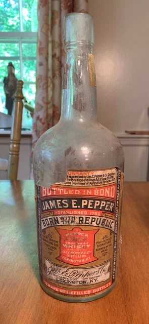 c1910 James E. Pepper Sour Mash Whisky bottle LEXINGTON Kentucky paper label old