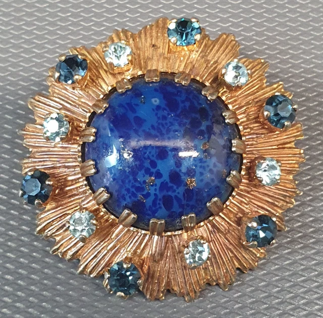 Broche fantaisie vintage en métal doré - Accessoire rétro élégant Broche fantaisie vintage en métal doré - Accessoire rétro élégant