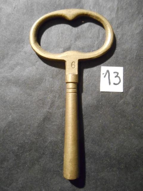 Clé Double Pour Pendulette De Voyage / Officier - Carré 2,50 Mm Et 2,00
