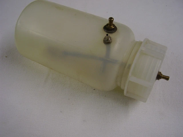 MODÈLE RÉDUIT BATEAU RC / yacht à moteur Robbe ? ou Graupner ? EUR 81
