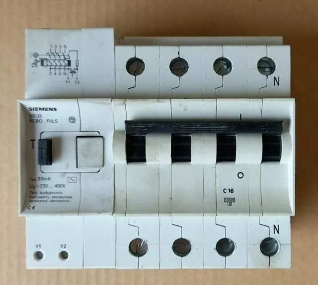 SIEMENS 5SU3 RCBO FI/LS 230 400V C25 Interruttore Differenziale 4 Poli