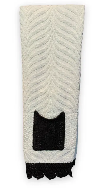 G Fox & Co Vintage 80s Cottagecore Decorative Hand Towel Crochet Pocket Bathroom