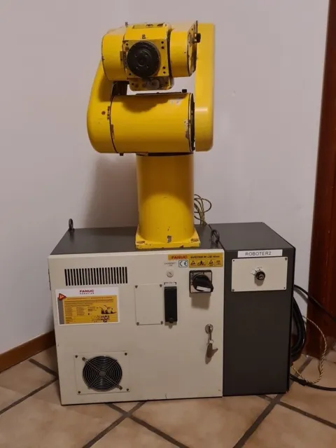 Fanuc LR Mate 100i High Speed Roboter Industieroboter +  Steuerung R-J2