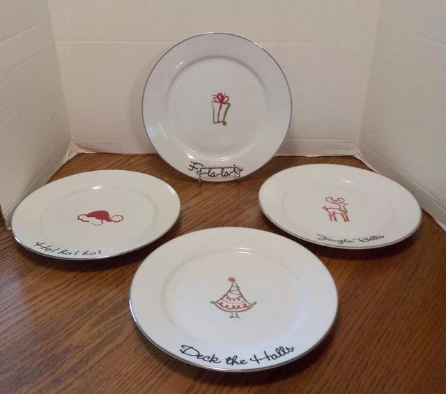 “TIS THE SEASON” St. Nicholas Square Round 4 Luncheon Plates- 9” NWT