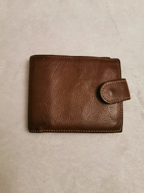 Portafoglio RFID in pelle marrone castagna | Disponibile! | Collin Rowe