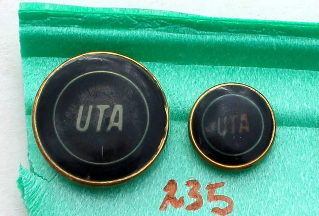 BOUTON UNIFORME ANCIEN UTA INITIALE MONOGRAMME EMAILLÉ NOIR & METAL DORÉ 13,22mm
