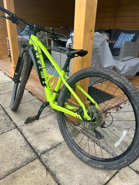 TREK MARLIN 5 Green mountain bike 13.5 inch frame excellent