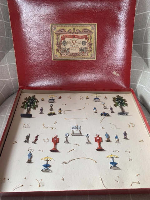 CBG Mignot Boite 859/3 : Personnages et décors en plomb échelle HO