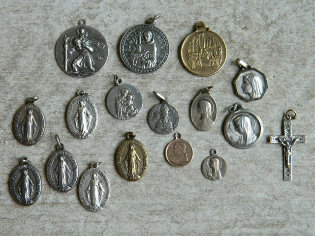 Lot De Médailles Religieuses Anciennes - Christianisme - Métal - France
