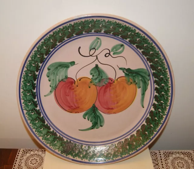 Piatto in ceramica Fangotto con tesa a spugnetta e dipinto a mano - anni '70