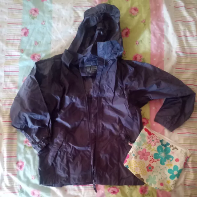 JACK IN A Pack Waterproof Lightweight Jacket. Size Medium. Blue