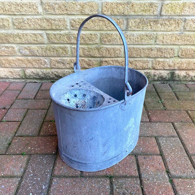 Galvanized Mop Bucket, For Floor Cleaning At Best Price In Moradabad - Foto 5