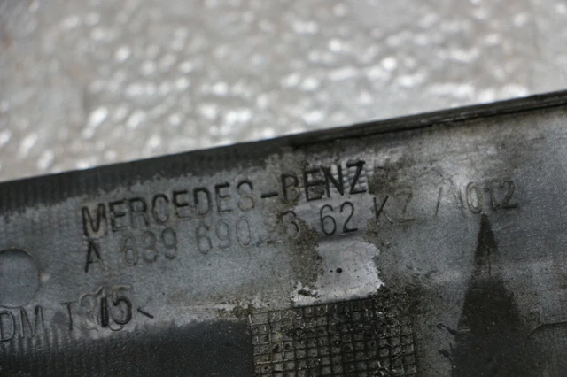 ORIGINAL MERCEDES BENZ VITO W639 porte moisissure rayures HI RE ...