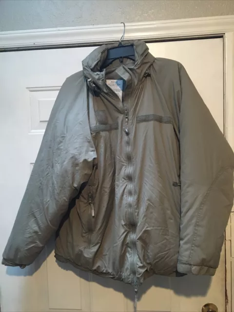 US Military Extreme Cold Weather Parka Jacket Medium Regular Gen III L7 ECWCS
