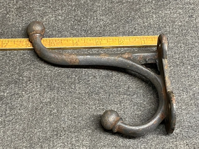 Vintage 6” Cast Iron Coat And Hat Hook