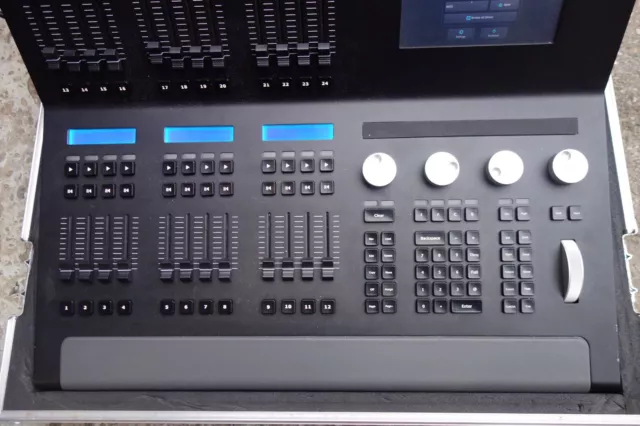 Controleur Dmx 24 Faders Strand Lighting Philips 500Ml 2