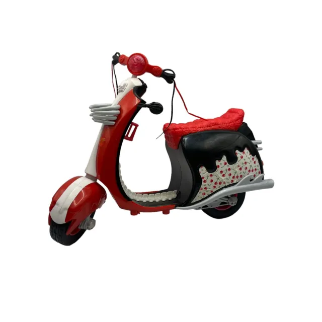 Ghoulia Yelps Scooter Moped Monster High 2011 Mattel