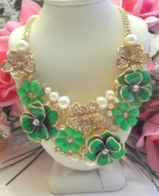 Beautiful Betsey Johnson Green Crystal Pearl & Enamel Peach Blossom Necklace