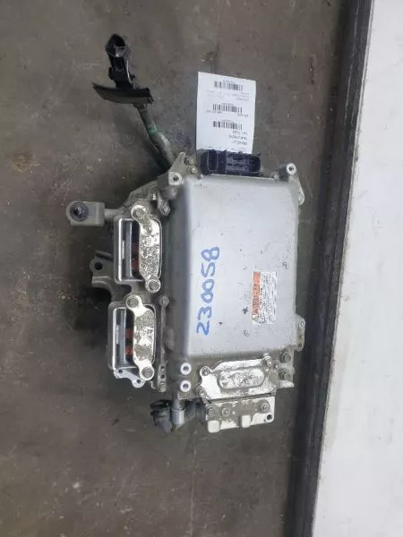 12-17 Toyota Camry Xle Hybrid 2.5L Fwd At Power Inverter Assembly