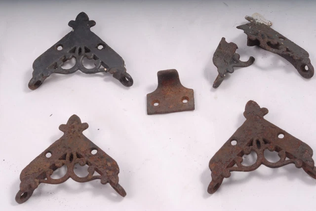 Vintage ~ 4  Antique Cast Iron Screen Door/Window Corner  Brackets w/Finger Pull