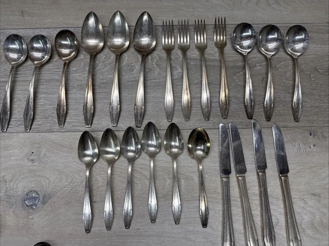 45 PC LOT Set Vtg Original Wm Rogers Mfg Co 1940 AVALON CABIN