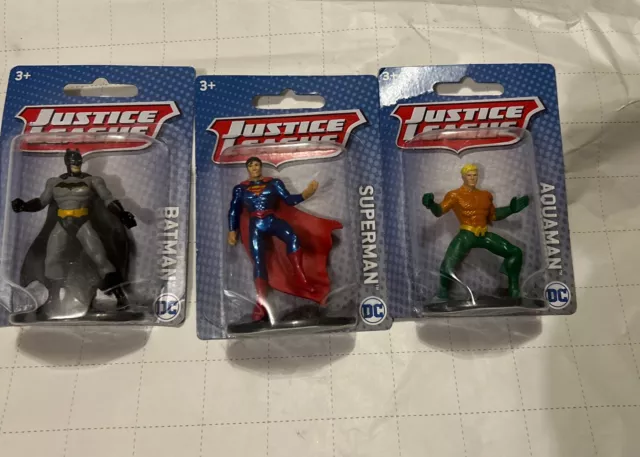 Justice league 5 Pcs Cake Toppers Figurine Batman  Aquaman  Superman 2