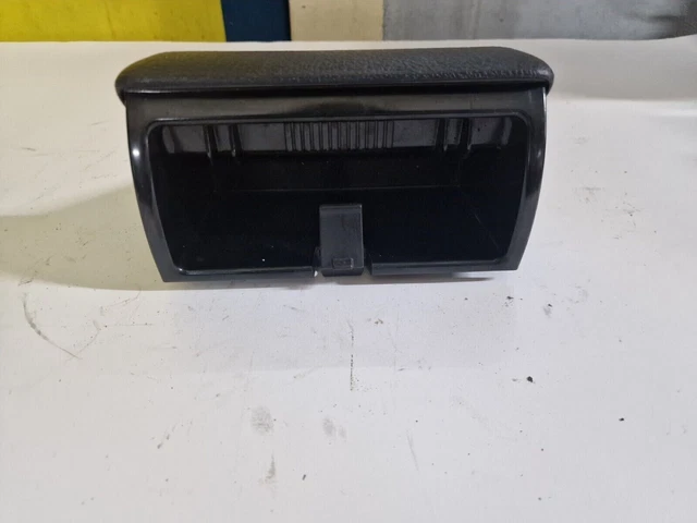 Original Ablagefach für Aschenbecher Peugeot 106  9622162080 eurostyler