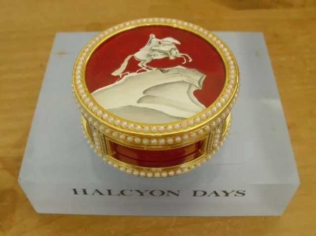 Ltd Ed Halcyon Days 18thC Swiss Enamelled Gold Snuff Box Inspired Enamel Box