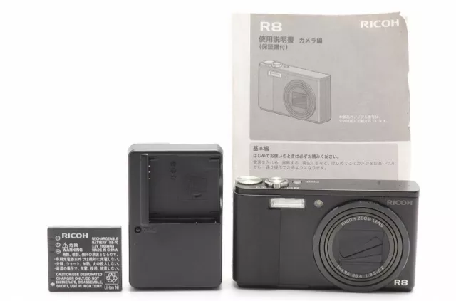Near MINT RICOH R8 10.0MP CCD Compact Digital Camera from Japan