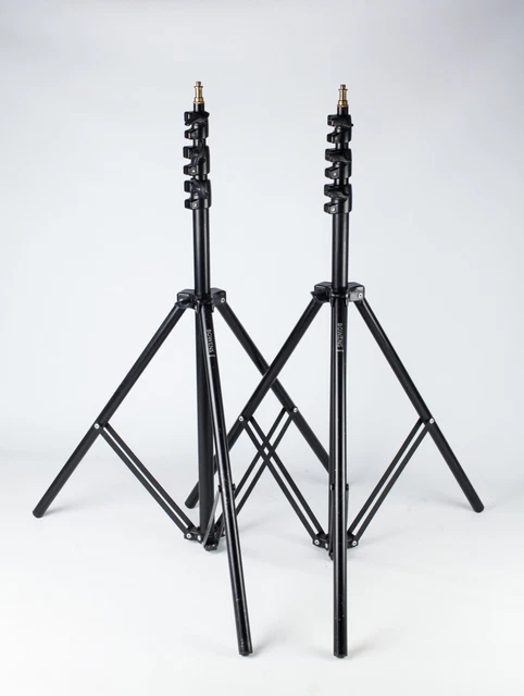 2 soportes de iluminación de estudio Bowens BW6610.  Alta calidad, 3,05 metros de altura máxima.