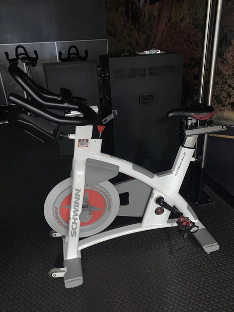 schwinn ac performance indoor cycle