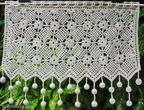 BRISE BISE CROCHET MAIN ARTIISANAT FRANCAIS LUDMILA A POMPONS ECRU sur mesure