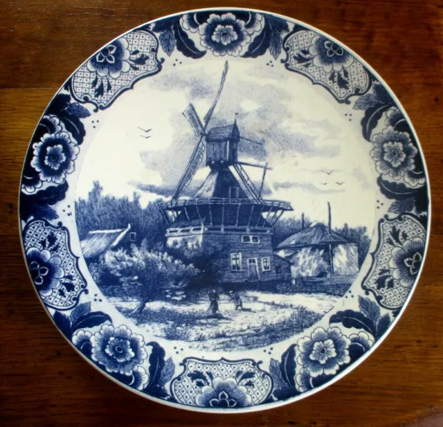 Très grand plat rond en faïence de Delft 39 cm décor moulin bleu personnages