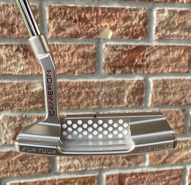 SCOTTY CAMERON CIRCLE T Tour T22 Raw Newport 2 Teryllium Brooks Koepka