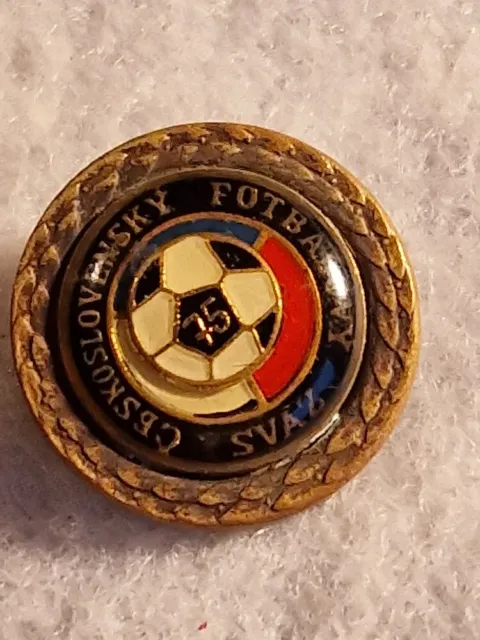 1 old CZECHOSLOVAKIA 75 Years Football Federation Association pin badge brooch