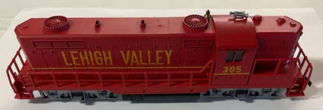 AHM HO GP-18 Diesel Locomotive - Lehigh Valley #305