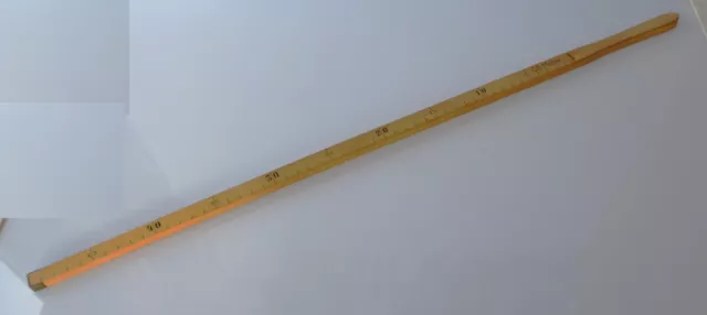Ca. 70 Jahre alte Schneiderelle Holzelle Tuchelle 64 cm + 2 amtliche Prüfzeichen