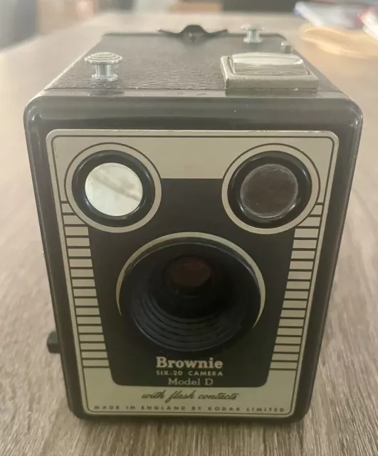 Kodak Six 20 Brownie Model D Box Camera Pre Owned