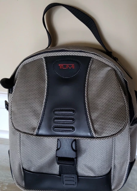 New Tumi CrossBody/Sling Bag w/Adjustable Strap & Top Handle 11'x9"x4"