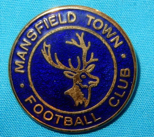VINTAGE MANSFIELD TOWN FOOTBALL SUPPORTERS CLUB ENAMEL PIN BADGE By W REEVES
