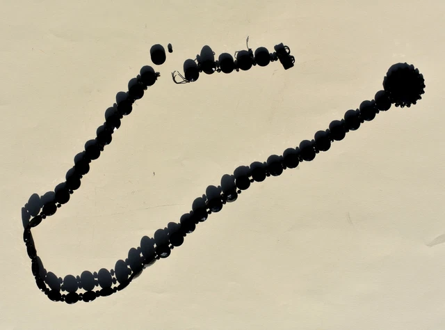 Lot De 2 Ceintures En Jais Noir à Restaurer - Taille S - Occasion Très Bon état