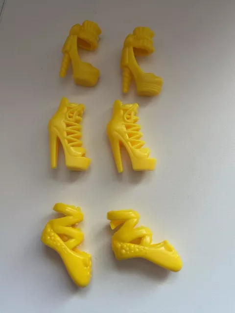 Lot De 3 Paires De Chaussures Jaune Pour Poupée Barbie