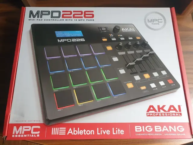 NEU AKAI Professional MPD226 USB MIDI Controller mit 16 MPC Pads
