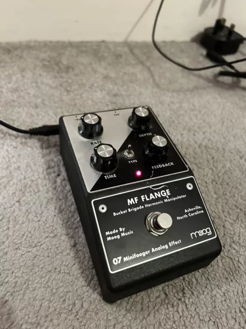 Moog MF Flange Minifooger pedal