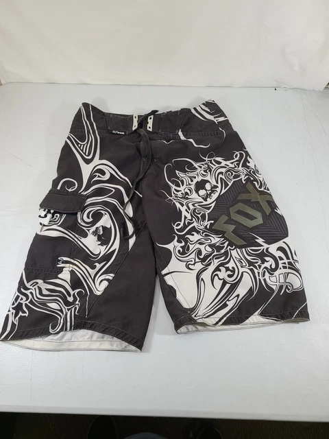 Fox Deluxe Boardshorts Bermuda Men 28 Skull Tribal Beach Trunks Inseam 11"